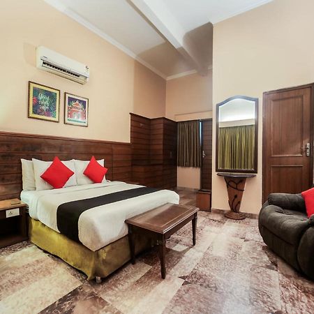 Capital O 10953 Dayal Lodge - A Boutique Hotel Agra  Exterior foto