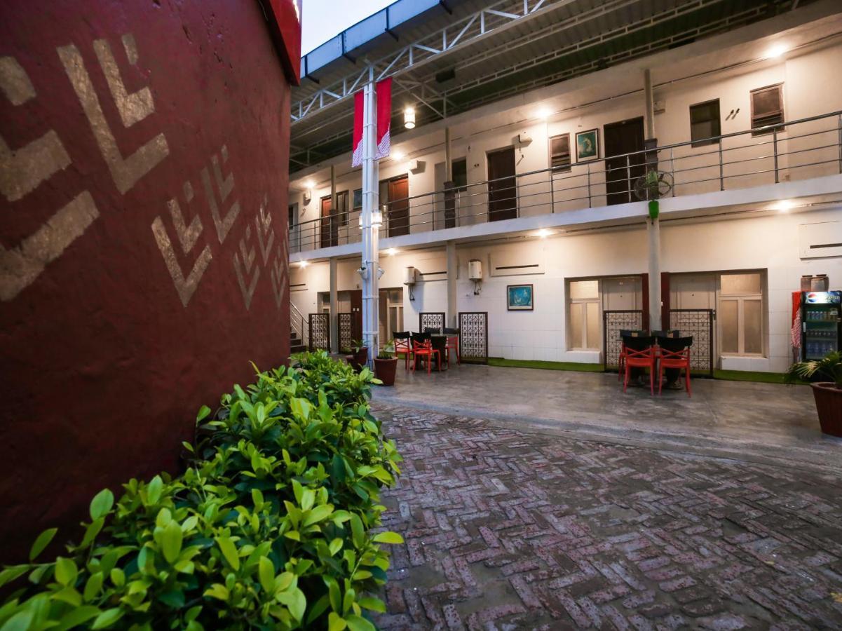 Capital O 10953 Dayal Lodge - A Boutique Hotel Agra  Exterior foto